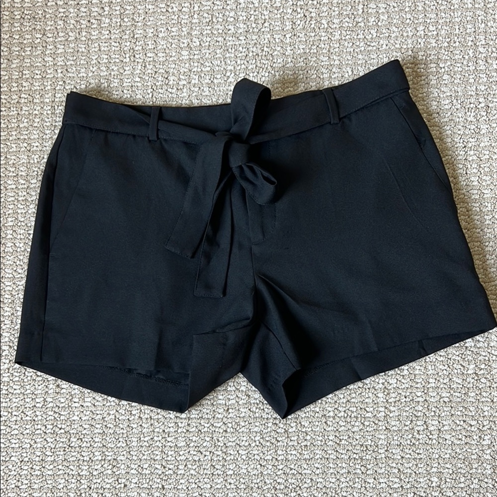 Banana Republic Women's Black Tie-Waist Shorts